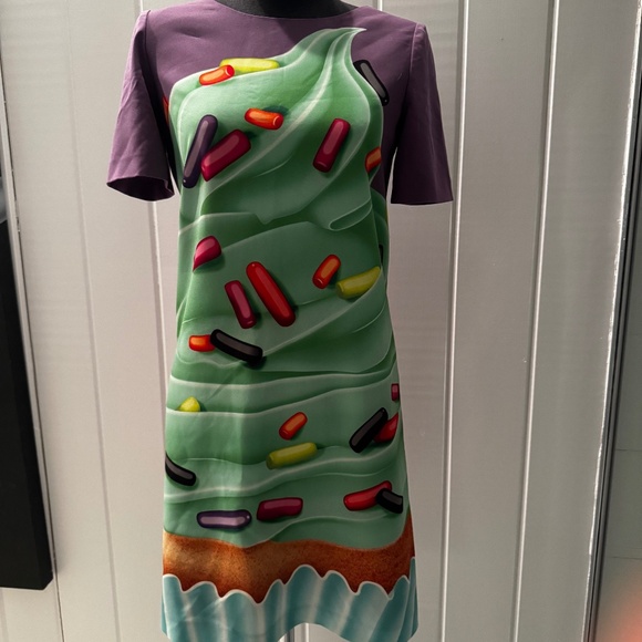 BOUTIQUE MOSCHINO CUPCAKE CANDY DRESS WOMENS MINISIZE I 38 US 2
